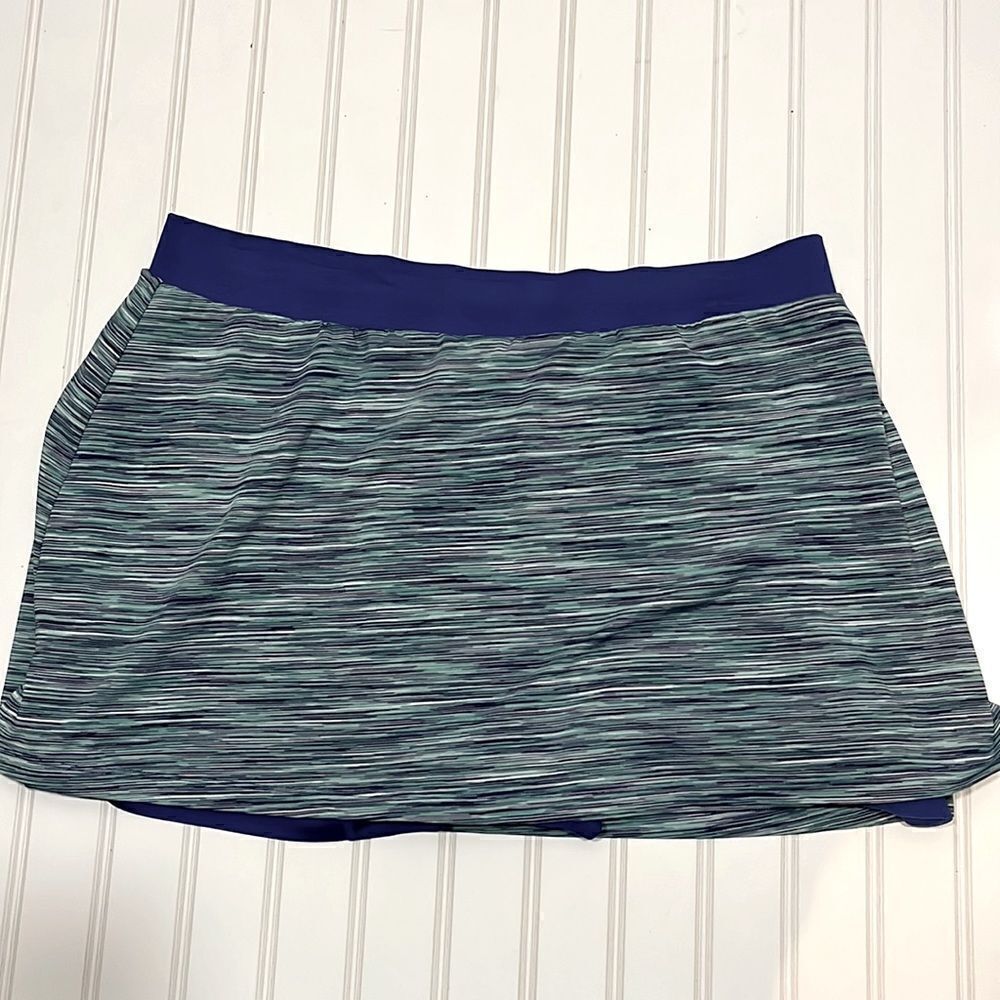 Tail golf space dye skort